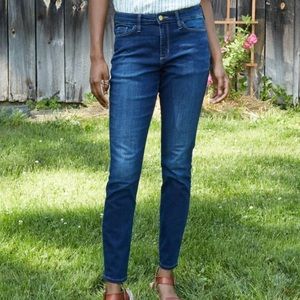 Women’s universal thread skinny jeans